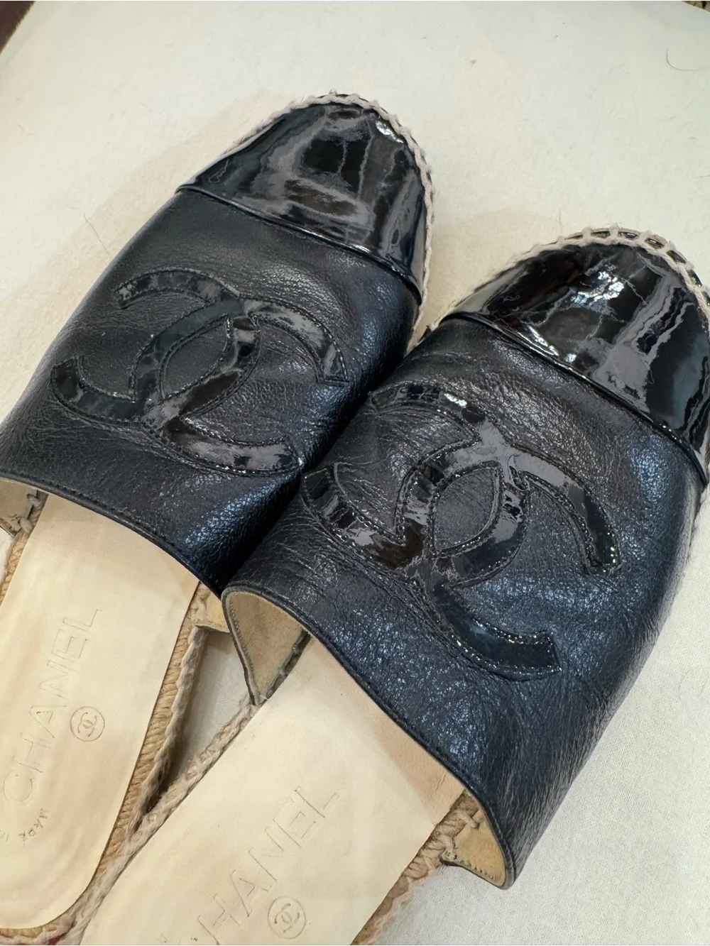 CHANEL Black Leather CC Logo Espadrille Mules